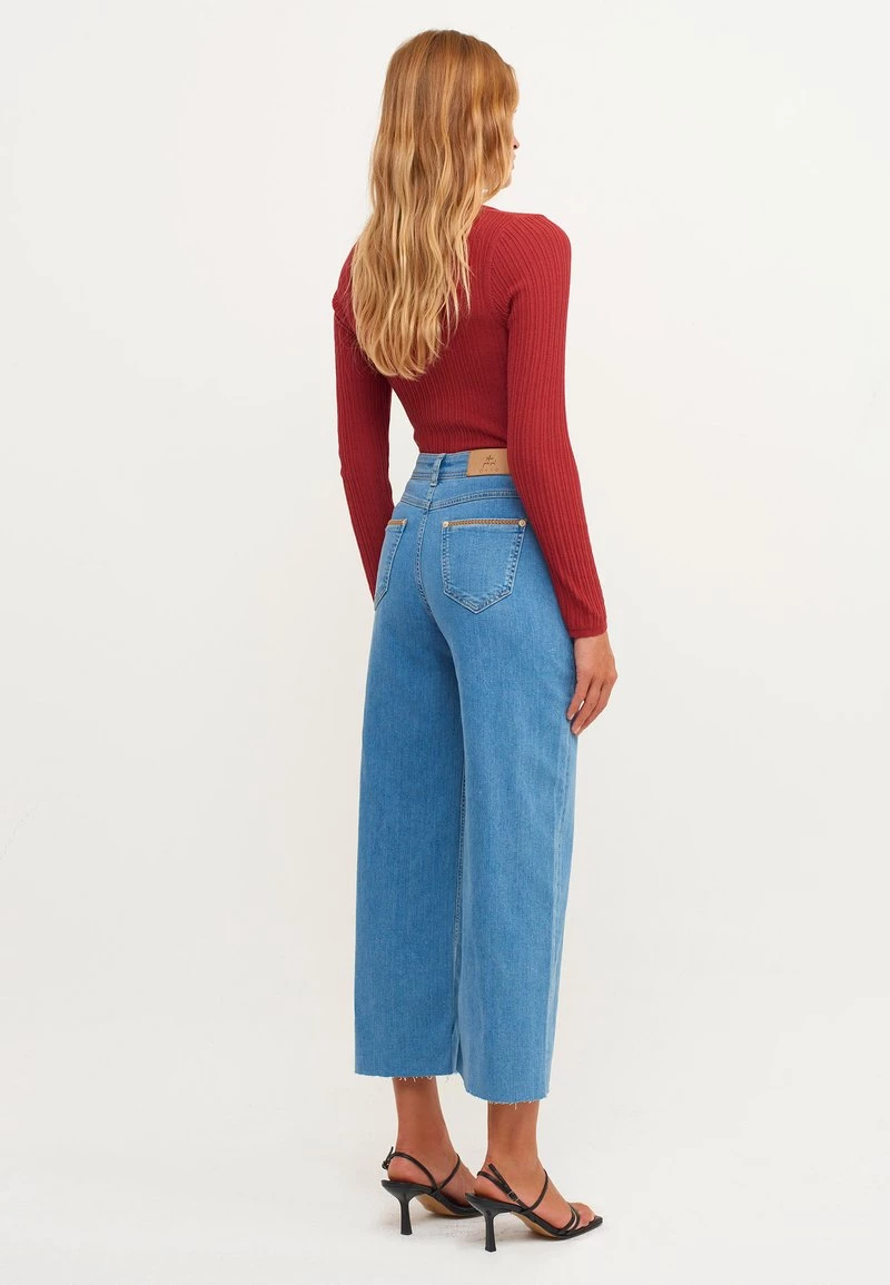 OXXO Donna Jeans A Zampa - Mid Denim 5 OXXO Donna Jeans A Zampa - Mid Denim - immagine 3