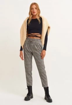 OXXO Donna MIT BINDEDETAIL - Pantaloni Sportivi - Check Comb -Negozio al dettaglio Oxxo 016f492c916a457fa99bb76173d27d9f
