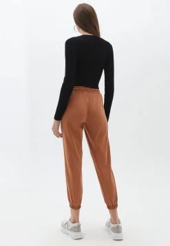 OXXO Donna MIT BINDEDETAIL - Pantaloni Sportivi - Antik Hazel -Negozio al dettaglio Oxxo 0d0362e9db3346a7a77a850993acf446