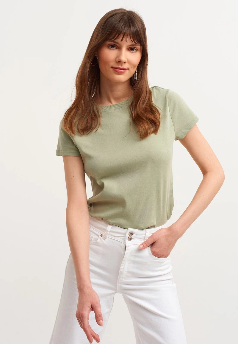 OXXO Donna T-shirt Basic - Seagrass 6 OXXO Donna T-shirt Basic - Seagrass - immagine 4