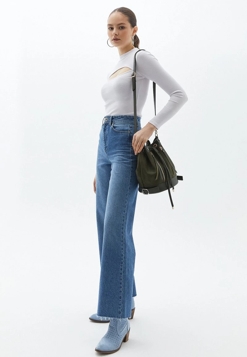 OXXO Donna MIT CUT OUT DETAIL - Maglietta A Manica Lunga - White 4 OXXO Donna MIT CUT OUT DETAIL - Maglietta A Manica Lunga - White - immagine 2