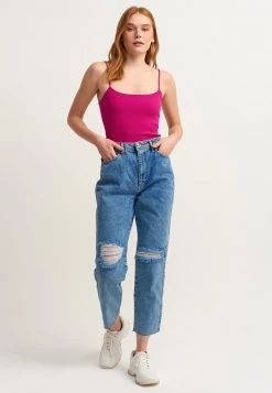 OXXO Donna Top - Cosmos 7 OXXO Donna Top - Cosmos -Negozio al dettaglio Oxxo 1c3bb0b3ba2c47c9a29975fb496a0933