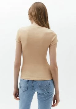 OXXO Donna MIT GERIPPTER OPTIK - T-shirt Basic - Hazelnut -Negozio al dettaglio Oxxo 1c62626919b14564a1750d0cff76e143