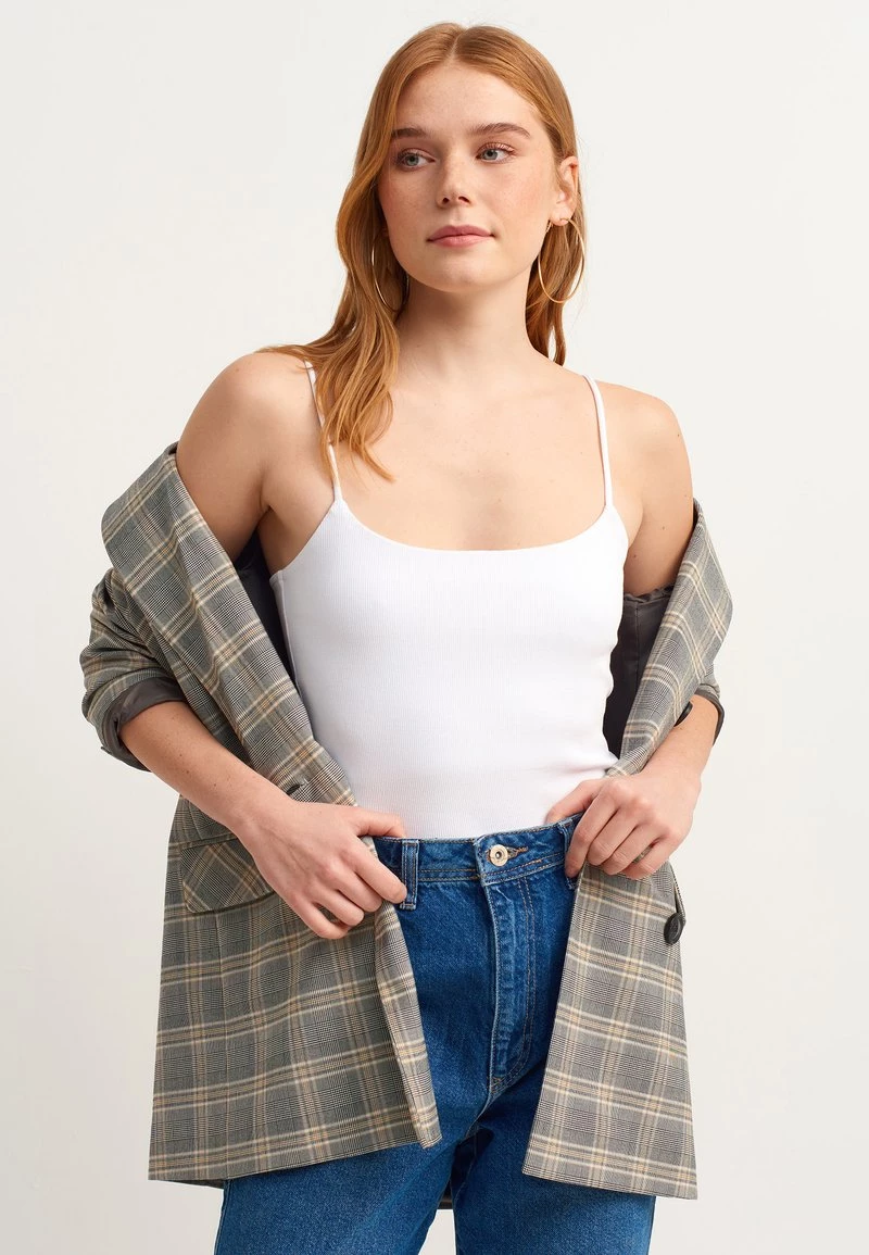 OXXO Donna Top - White 3 OXXO Donna Top - White