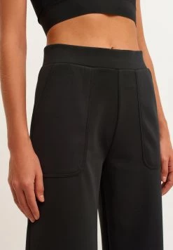 OXXO Donna JOGGING MIT SEITLICHEN SCHLITZEN - Pantaloni - Black -Negozio al dettaglio Oxxo 2502d547cabd419a9437695e66f19e4d