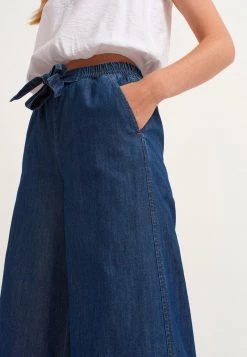 OXXO Donna MIT WEITER BEINFORM - Jeans A Zampa - Dark Denim -Negozio al dettaglio Oxxo 262da871ac6d4bde8e485cf7950e873e