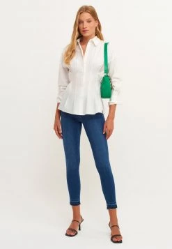 OXXO Donna MIT GERAFFTEN DETAILS - Camicia - Ice Milk -Negozio al dettaglio Oxxo 27799accc32a443dbad356e3d372569b