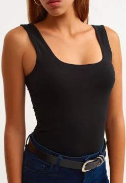 OXXO Donna Top - Black 9 OXXO Donna Top - Black -Negozio al dettaglio Oxxo 29b141c536c34d2d9c565cb0d077b3e5