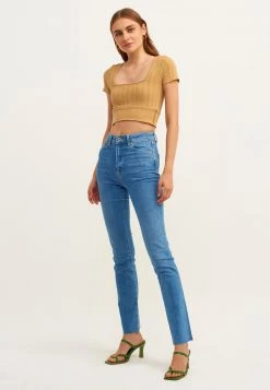 OXXO Donna MIT LEICHT AUSGESTELLTER BEINFORM - Jeans Slim Fit - Mid Denim -Negozio al dettaglio Oxxo 2b64460afe654970b1a53d85354d0ccc