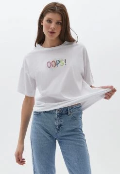OXXO Donna T-shirt Con Stampa - White -Negozio al dettaglio Oxxo 2f1355e6a81b451e8b1273b0ed2edca9