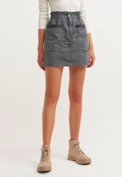 OXXO Donna Gonna A Campana - Antik Fogi -Negozio al dettaglio Oxxo 30063012105d4d4cbc300ed99c10807c