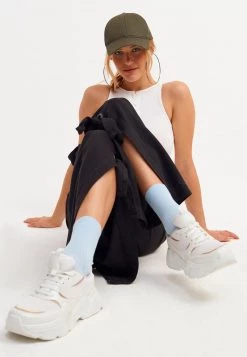 OXXO Donna WEIT GESCHNITTENE MIT BINDEDETAILS - Pantaloni - Black -Negozio al dettaglio Oxxo 36d2a1e651f244f38d9d98f957fd2226