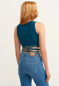 OXXO Donna Top - Carabus 8 OXXO Donna Top - Carabus -Negozio al dettaglio Oxxo 3923877d2fcf40db883dbeacfc9d2914