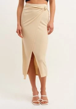 OXXO Donna Gonna A Portafoglio - Nutmeg