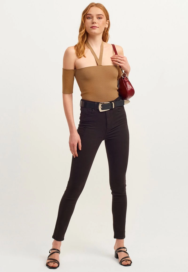 OXXO Donna Top - Dark Stream 4 OXXO Donna Top - Dark Stream - immagine 2