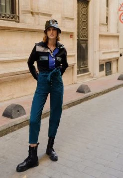 OXXO Donna Pantaloni - Rock Oil -Negozio al dettaglio Oxxo 4ad97443c8d941f0abc0dc675e94d503