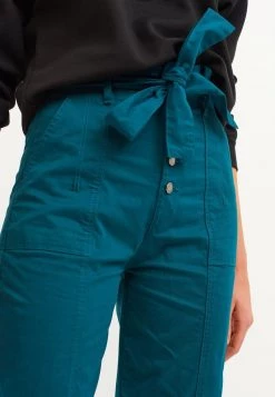 OXXO Donna Pantaloni - Rock Oil -Negozio al dettaglio Oxxo 4e260e7970c74433b2f2a4681902a95b