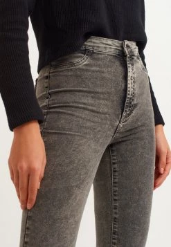 OXXO Donna Jeans Skinny Fit - Grey Denim -Negozio al dettaglio Oxxo 4fae43e7ad9d42888d35be862321756e