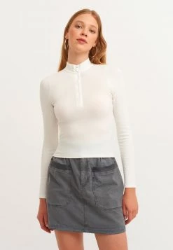 OXXO Donna Maglietta A Manica Lunga - White -Negozio al dettaglio Oxxo 5256e8c24a4147b78b9da2f761940979