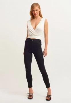 Negozio al dettaglio Oxxo -Negozio al dettaglio Oxxo 5787d2675bc04b8fa9fd88404b5ed9c4