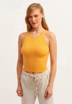 OXXO Donna Top - Ocher