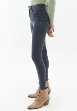 OXXO Donna Jeans Skinny Fit - Grey Denim 8 OXXO Donna Jeans Skinny Fit - Grey Denim -Negozio al dettaglio Oxxo 60b700a3bc7548c1a47b7c8d338e8189