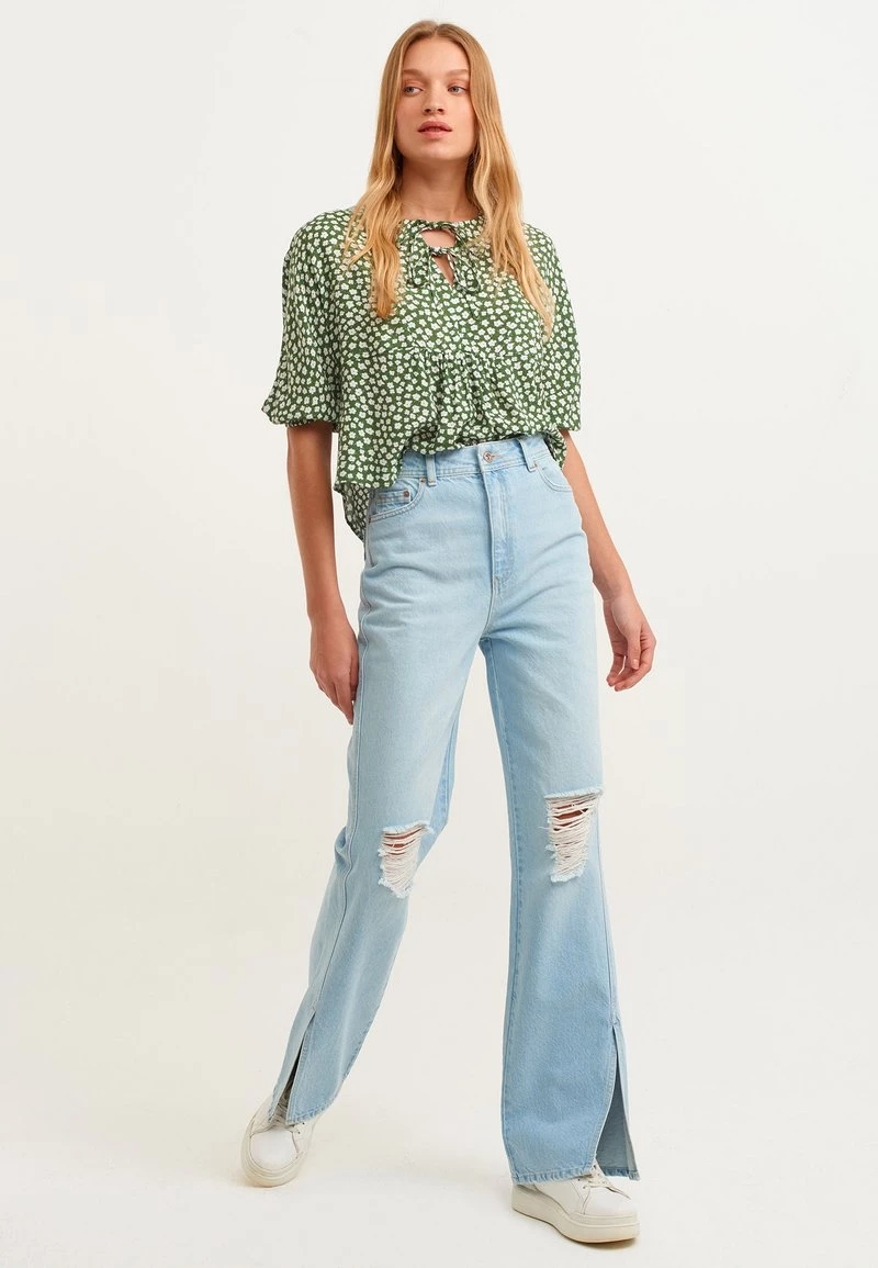 OXXO Donna MIT MODISCHEN SCHLITZEN - Jeans A Zampa - Light Denim 4 OXXO Donna MIT MODISCHEN SCHLITZEN - Jeans A Zampa - Light Denim - immagine 2