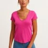 OXXO Donna MIT STYLISCHEM AUSSCHNITT DETAIL - T-shirt Basic - Neon Pink -Negozio al dettaglio Oxxo 64011550b0d548c5b567faad6b75c74b