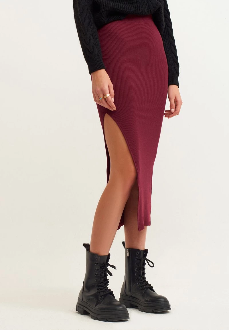 OXXO Donna MIT SEITLICHEM SCHLITZ - Gonna A Tubino - Red 3 OXXO Donna MIT SEITLICHEM SCHLITZ - Gonna A Tubino - Red