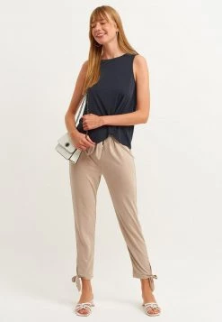 OXXO Donna MIT GEKREUZTEM DETAIL - Camicetta - Black -Negozio al dettaglio Oxxo 702b910fd8d74abea54fb8a45e5c871e