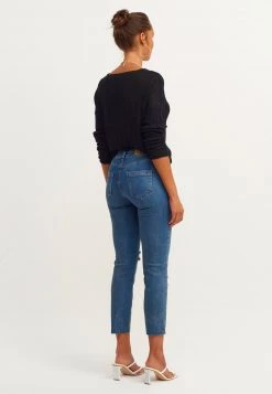 OXXO Donna Jeans Slim Fit - Tint Denim 8 OXXO Donna Jeans Slim Fit - Tint Denim -Negozio al dettaglio Oxxo 7c3aa19a37ec446f8bc5f6695caf3b1a