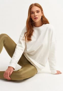 OXXO Donna MIT WEICHEM TRAGEKOMFORT - Felpa - Ice Milk -Negozio al dettaglio Oxxo 80c1bbed23624af38d0782e2e0865ac9