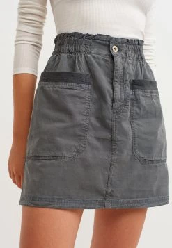 OXXO Donna Gonna A Campana - Antik Fogi -Negozio al dettaglio Oxxo 819d5298f9c74397a2d8efb7ac5ca299