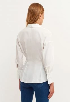 OXXO Donna MIT GERAFFTEN DETAILS - Camicia - Ice Milk -Negozio al dettaglio Oxxo 84c249a9001e4d588212b6ba5467af10