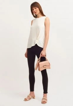 OXXO Donna MIT GEKREUZTEM DETAIL - Camicetta - Ice Milk -Negozio al dettaglio Oxxo 860b85e91e0e44679e62dd8d7f8411b1