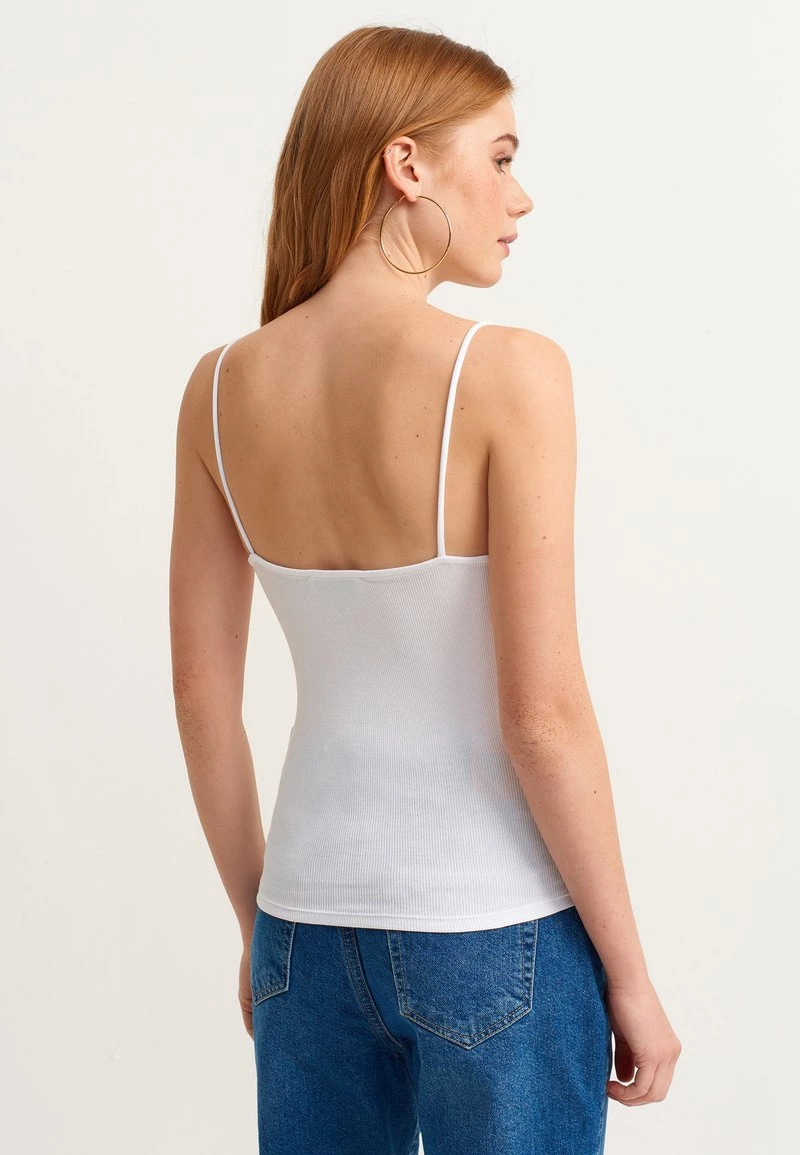 OXXO Donna Top - White 5 OXXO Donna Top - White - immagine 3