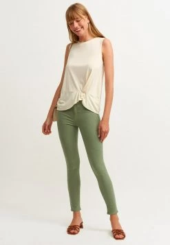 OXXO Donna MIT GEKREUZTEM DETAIL - Camicetta - Delos 7 OXXO Donna MIT GEKREUZTEM DETAIL - Camicetta - Delos -Negozio al dettaglio Oxxo 8922fbd99a1d43c88df1cc8c7eae4470