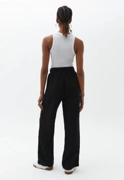 OXXO Donna HIGH RISE WIDE - Pantaloni - Black -Negozio al dettaglio Oxxo 8cddeb5149eb463a8ebfa8eecdaaab07