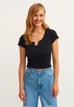 OXXO Donna MIT WELLIGEN SÄUMEN - T-shirt Basic - Black