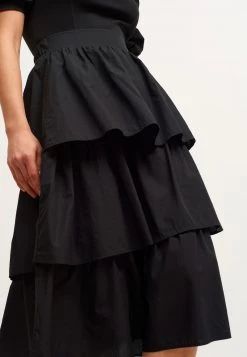 OXXO Donna Gonna A Campana - Black 7 OXXO Donna Gonna A Campana - Black -Negozio al dettaglio Oxxo 934d32ee46a64e93a23187e82458b7f4