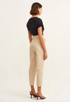 OXXO Donna MIT PAPERBAG BUND - Pantaloni - Beige -Negozio al dettaglio Oxxo 98d26ab87ac84888928122e56e88e5fc