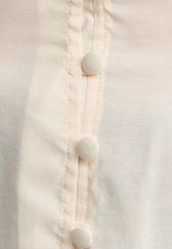 OXXO Donna MIT EDLEN KNÖPFEN - Camicetta - Sandy -Negozio al dettaglio Oxxo 9cde2f06b7b34422899f3351dd0a1e36