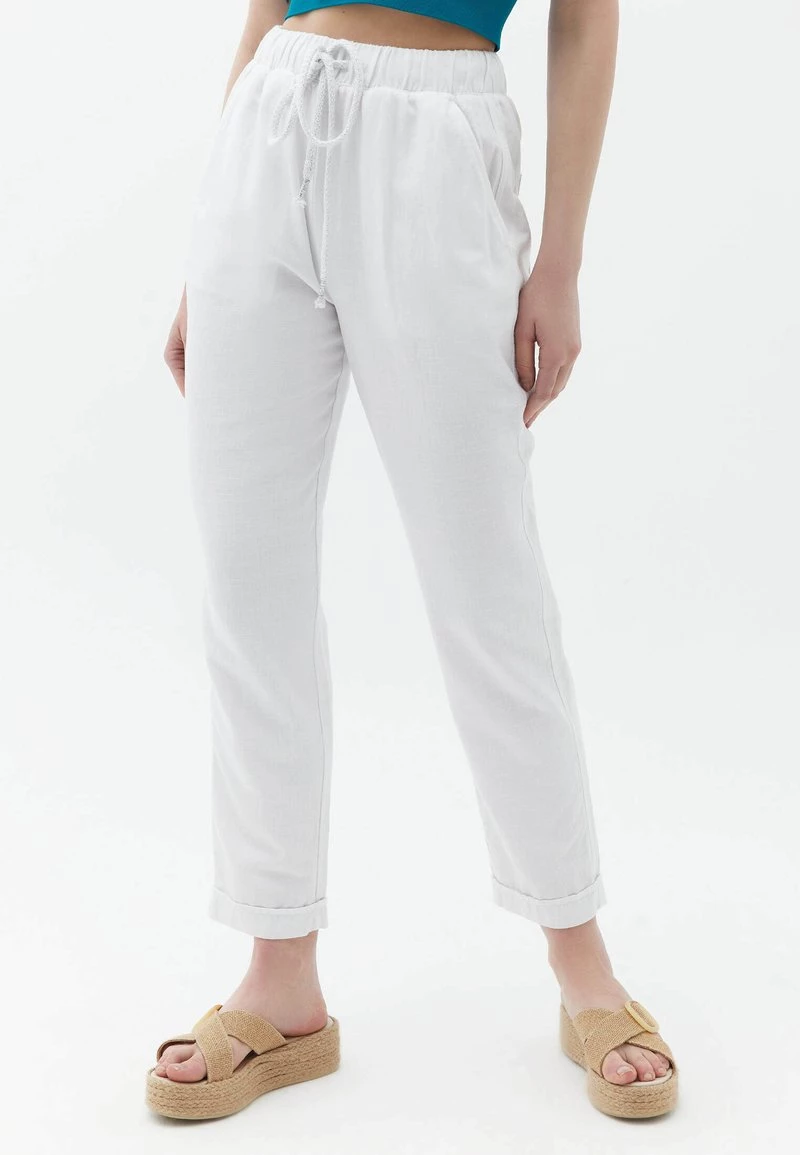 OXXO Donna MIT WEITER BEINFORM - Pantaloni - White 3 OXXO Donna MIT WEITER BEINFORM - Pantaloni - White