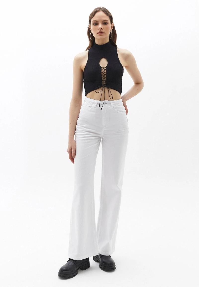 OXXO Donna Top - Black 4 OXXO Donna Top - Black - immagine 2