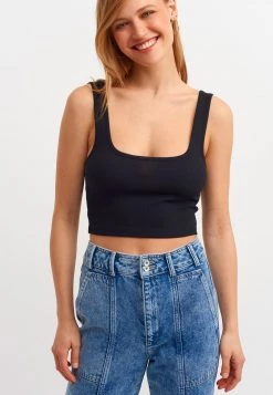 OXXO Donna Top - Black -Negozio al dettaglio Oxxo a276ad535e8c400eb55e9dc7e75bb029