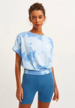 OXXO Donna T-shirt Con Stampa - Dark Wash 8 OXXO Donna T-shirt Con Stampa - Dark Wash -Negozio al dettaglio Oxxo a32de92ab65445c5a70530a858c09ab7