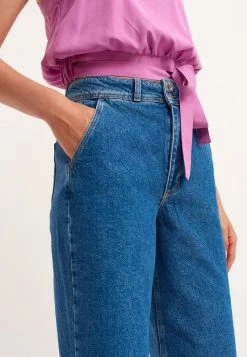 OXXO Donna Jeans A Zampa - Blue Denim -Negozio al dettaglio Oxxo a3fae66eb6b7495ba8de00d386816c30