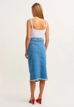 OXXO Donna Gonna Di Jeans - Rodeo Denim 8 OXXO Donna Gonna Di Jeans - Rodeo Denim -Negozio al dettaglio Oxxo a6bfa5338ec14fb18c95fae85e0720ae