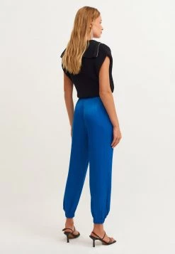 OXXO Donna JOGGING MIT ENGEN BÜNDCHEN - Pantaloni - Monaco Blue -Negozio al dettaglio Oxxo a6f987806afb44ebaaad32f4e285bb42