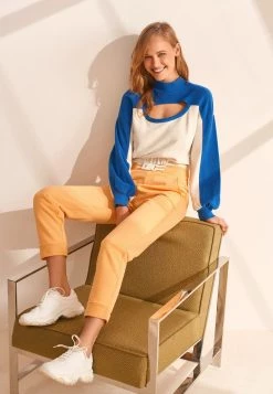 OXXO Donna MIT SCHNALLENDETAIL AM BUND - Pantaloni Sportivi - Abricock -Negozio al dettaglio Oxxo ac3a073684a14f0c8511f0de02a97bf6